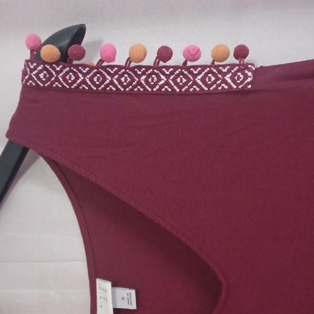 A New Day Maroon Sleeveless Top With Pom Pom Accent - Picture 5 of 12
